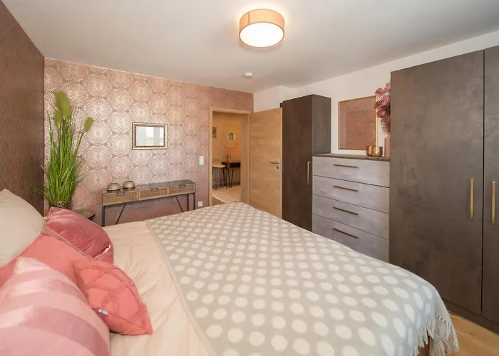 Berg Apartment *