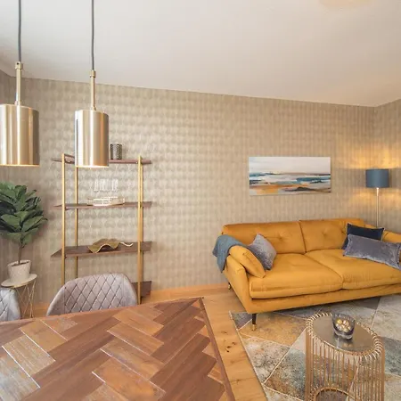 Apartment Berg